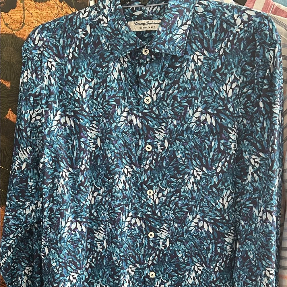 Tommy Bahama Teal and White Leaf Print Shirt - Picture 1 of 2